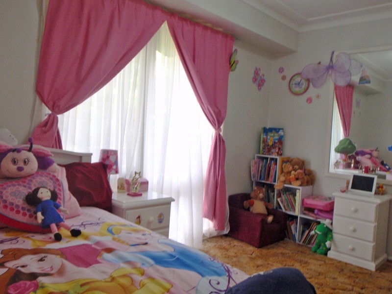 70 Paterson St, Campbelltown NSW 2560