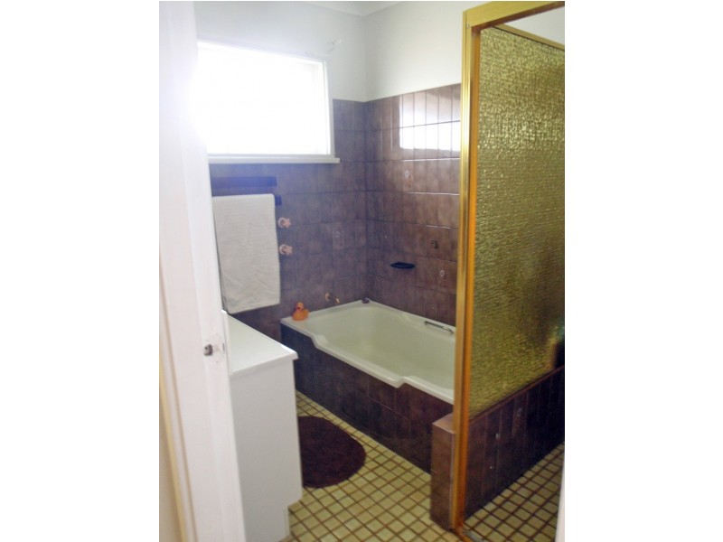 70 Paterson St, Campbelltown NSW 2560