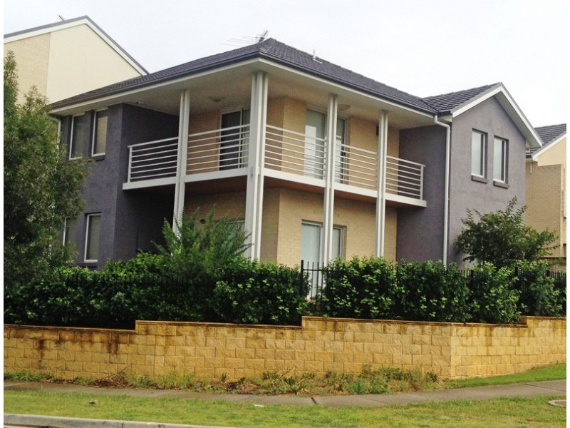 20 Parkside Crescent, Campbelltown NSW 2560