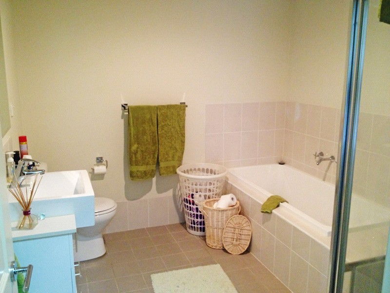 20 Parkside Crescent, Campbelltown NSW 2560