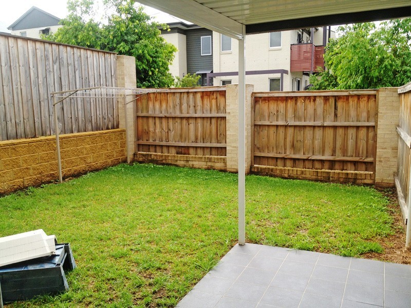 20 Parkside Crescent, Campbelltown NSW 2560