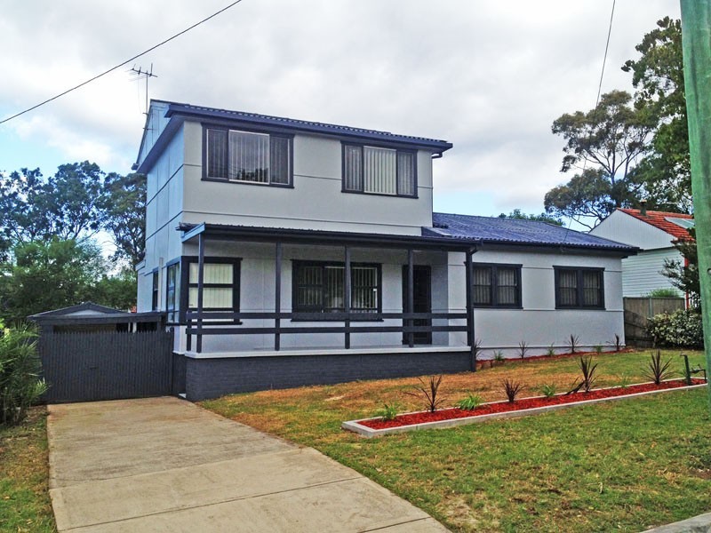 3 Richard Ave, Campbelltown NSW 2560