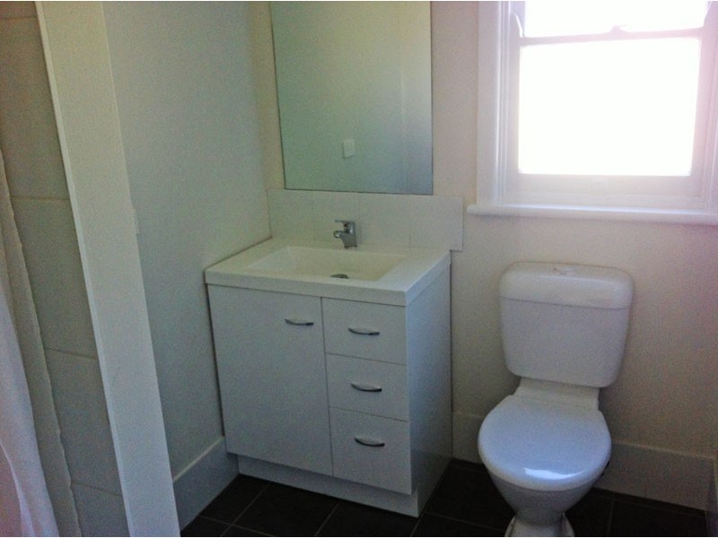 3 Richard Ave, Campbelltown NSW 2560