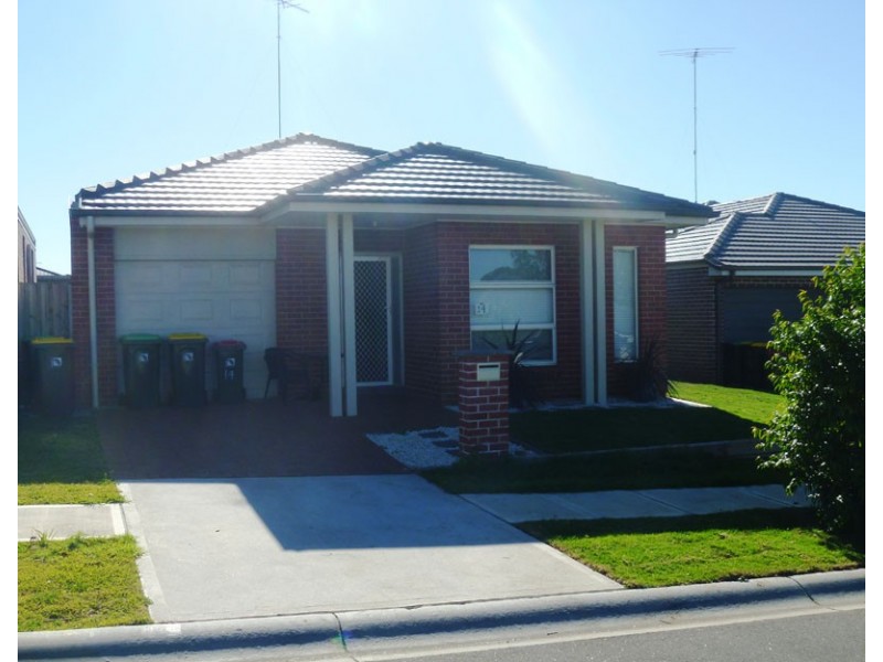 14 Delaware St, Spring Farm NSW 2570