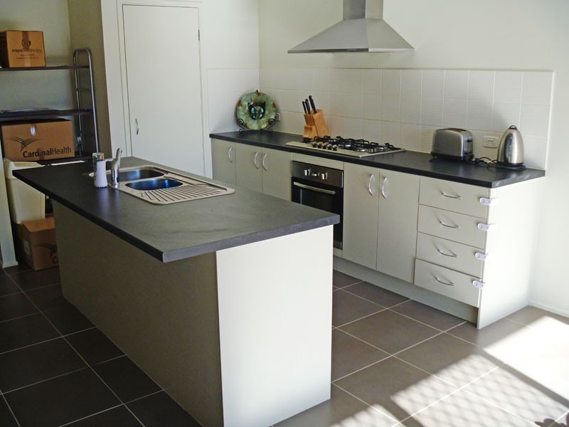 14 Delaware St, Spring Farm NSW 2570