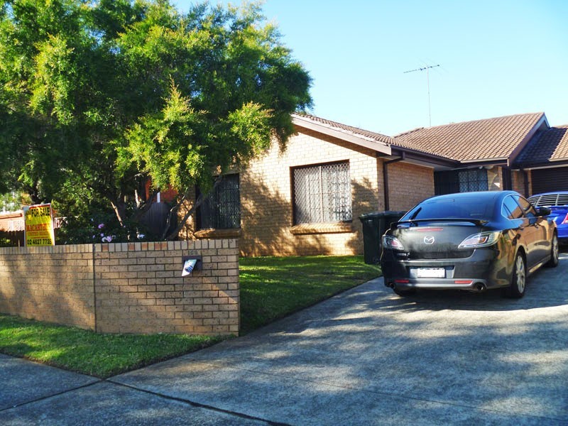 1/158 Lindesay Street, Campbelltown NSW 2560