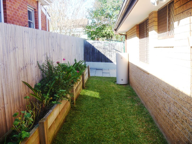 1/158 Lindesay Street, Campbelltown NSW 2560