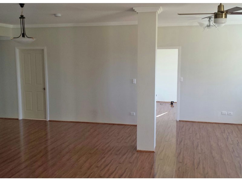 215 Denham Court Road, Denham Court NSW 2565