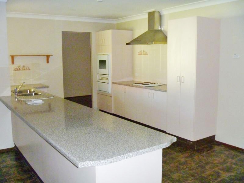 20 Kellerman Drive, St Helens Park NSW 2560