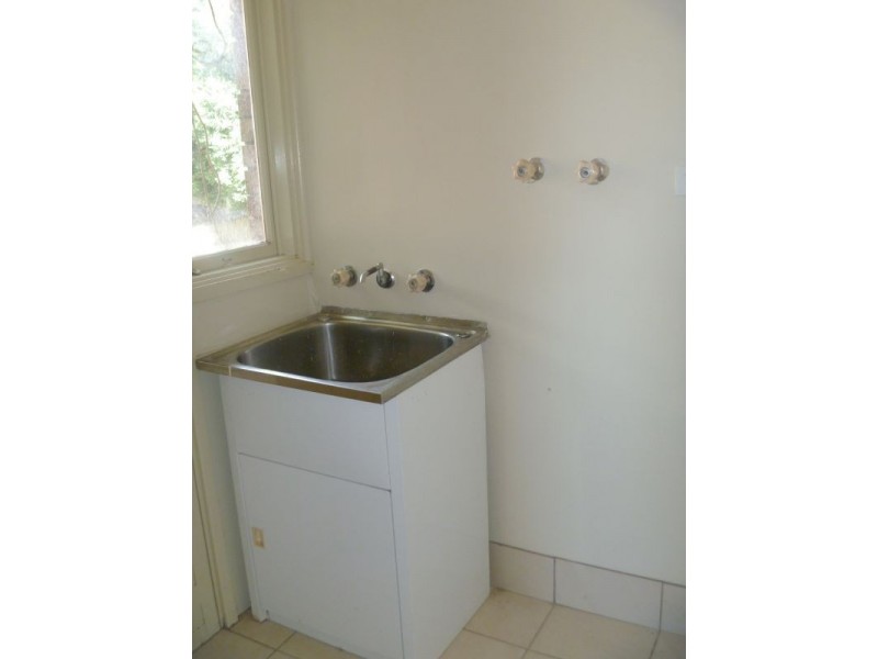 12 Loire Place, Kearns NSW 2558