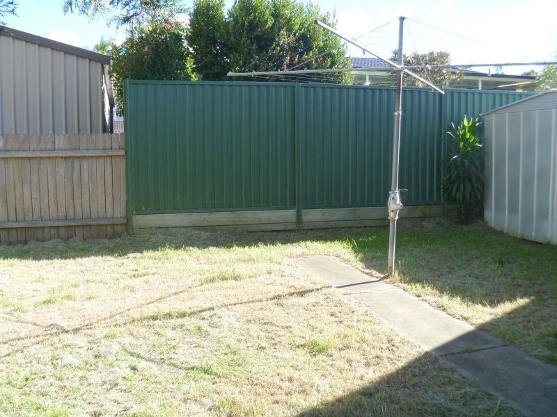 12 Loire Place, Kearns NSW 2558