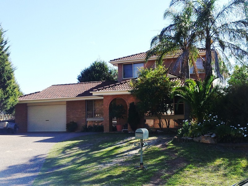10 Amazon Place, Kearns NSW 2558