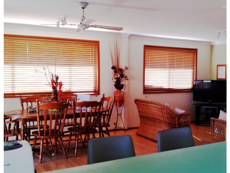 10 Amazon Place, Kearns NSW 2558