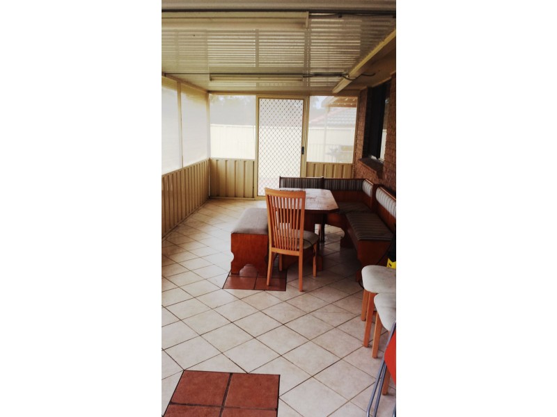 13 Wintaroo Cres, St Helens Park NSW 2560