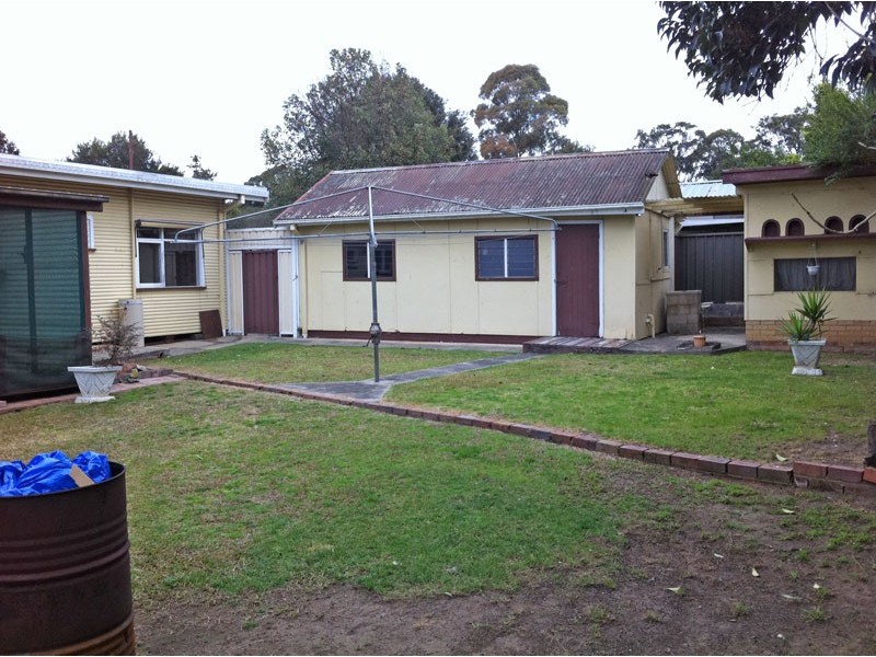 10 Palmer St, Ingleburn NSW 2565