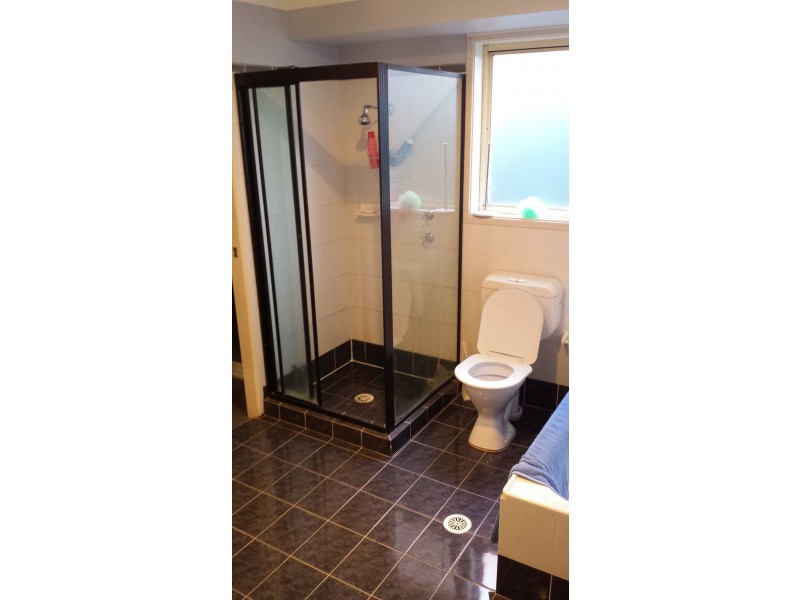 1/64 Ironside Ave, St Helens Park NSW 2560