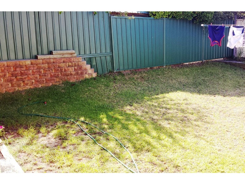 1/64 Ironside Ave, St Helens Park NSW 2560