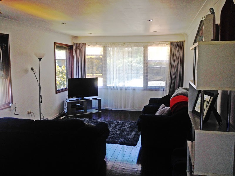 341 Farmborough Rd, Farmborough Heights NSW 2526