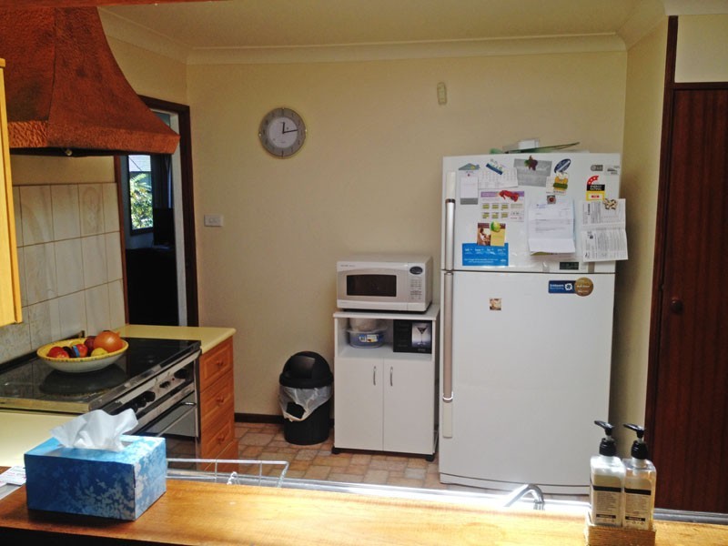 341 Farmborough Rd, Farmborough Heights NSW 2526