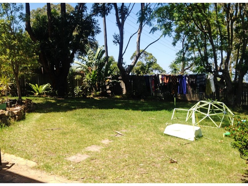 341 Farmborough Rd, Farmborough Heights NSW 2526