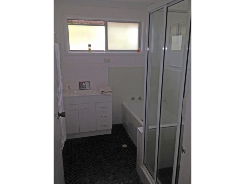 30 Lorikeet Ave, Ingleburn NSW 2565