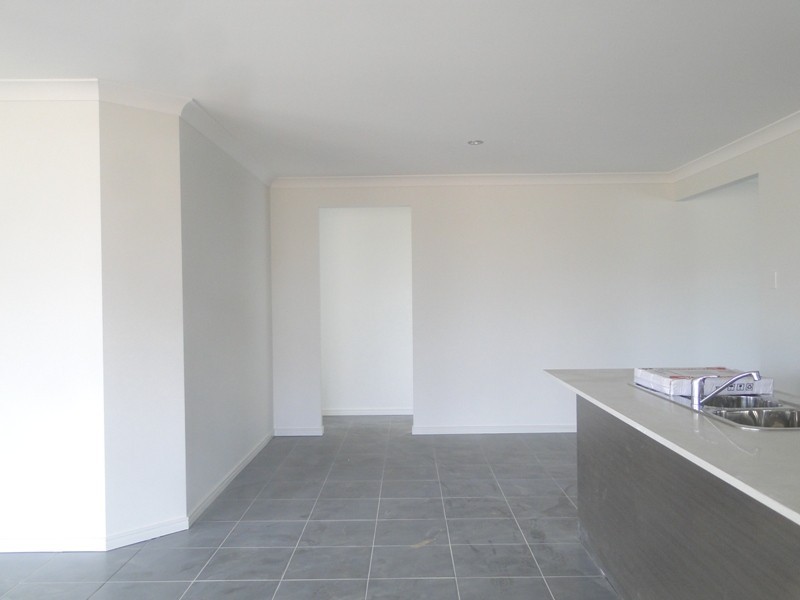 87 Summerfields Drive, Caboolture QLD 4510