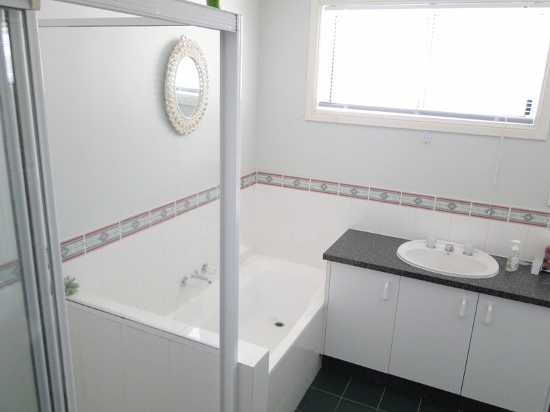 1/6 Keel Ct, Morayfield QLD 4506
