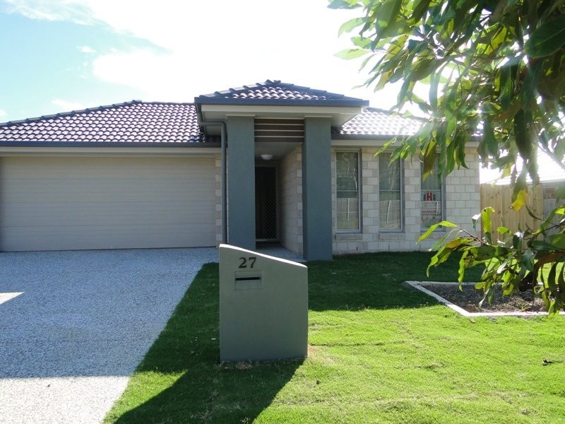 27 Hipwood St, Morayfield QLD 4506