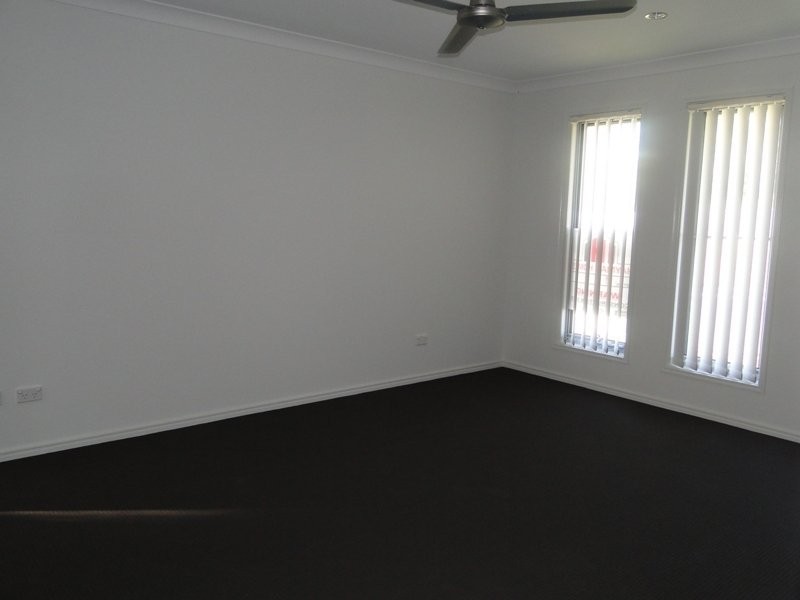 27 Hipwood St, Morayfield QLD 4506