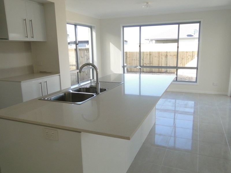 7 Buruwang St, Birtinya QLD 4575