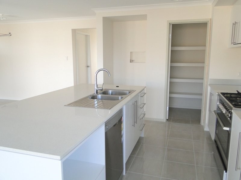 7 Buruwang St, Birtinya QLD 4575