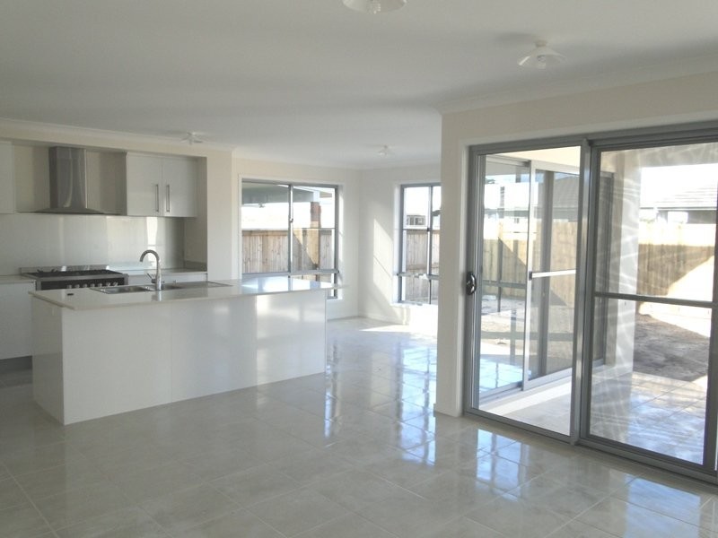 7 Buruwang St, Birtinya QLD 4575