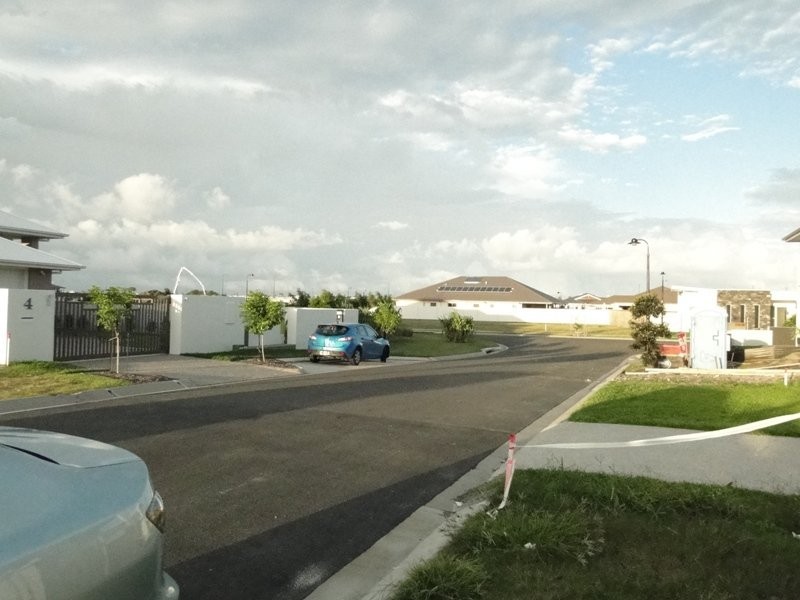 7 Buruwang St, Birtinya QLD 4575