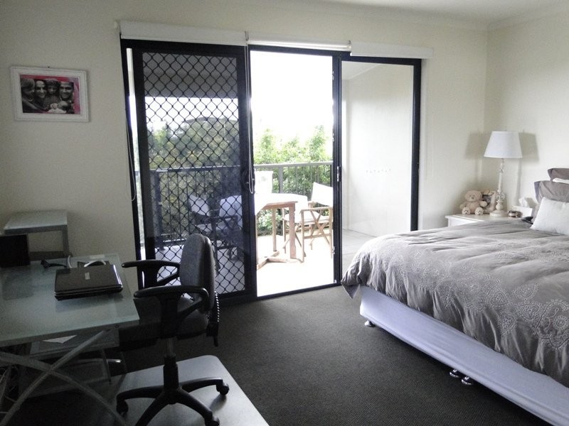 2/2 Lakehead Dve, Sippy Downs QLD 4556