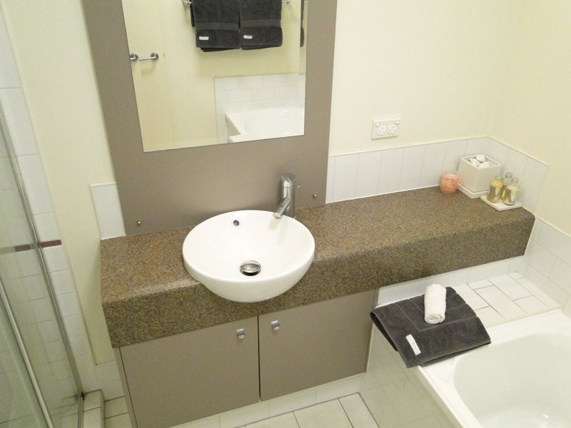 2/2 Lakehead Dve, Sippy Downs QLD 4556