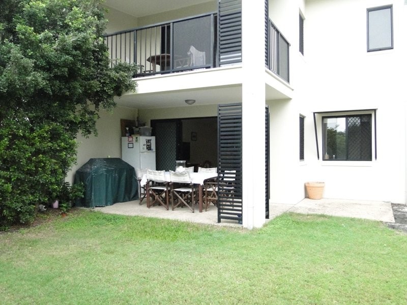 2/2 Lakehead Dve, Sippy Downs QLD 4556