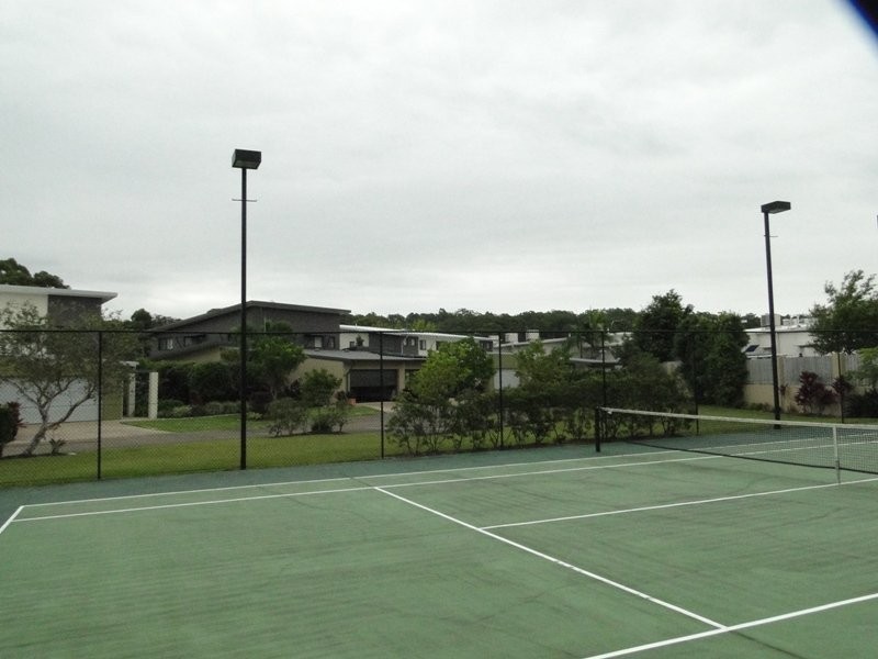 2/2 Lakehead Dve, Sippy Downs QLD 4556