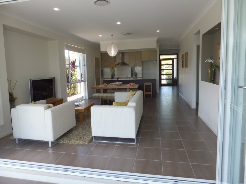 24 Ponytail Circuit, Mountain Creek QLD 4557