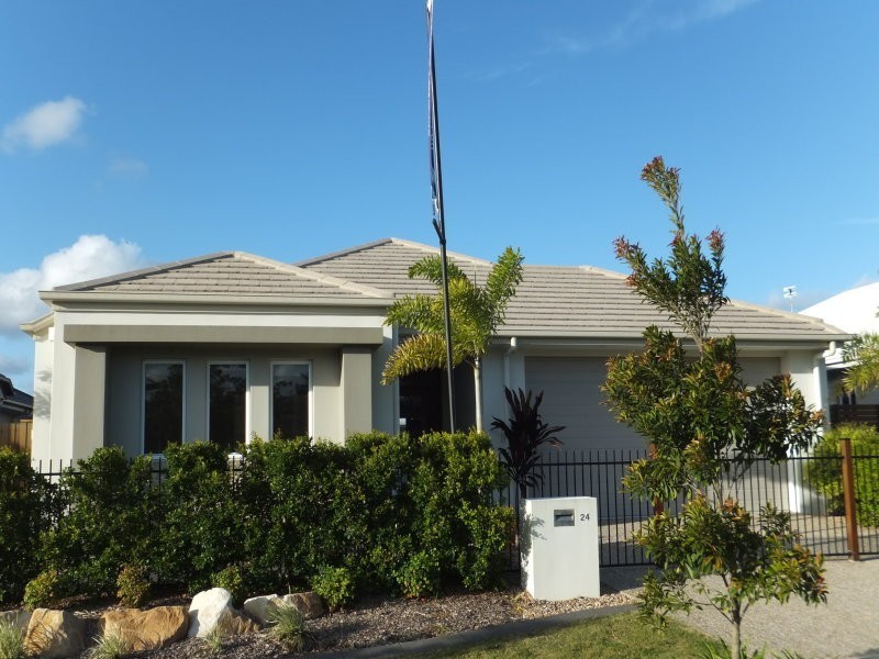 24 Ponytail Circuit, Mountain Creek QLD 4557