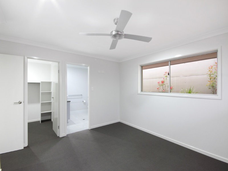 33 Galah Pl, Mountain Creek QLD 4557