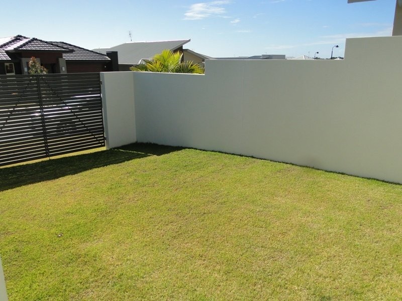 33 Galah Pl, Mountain Creek QLD 4557