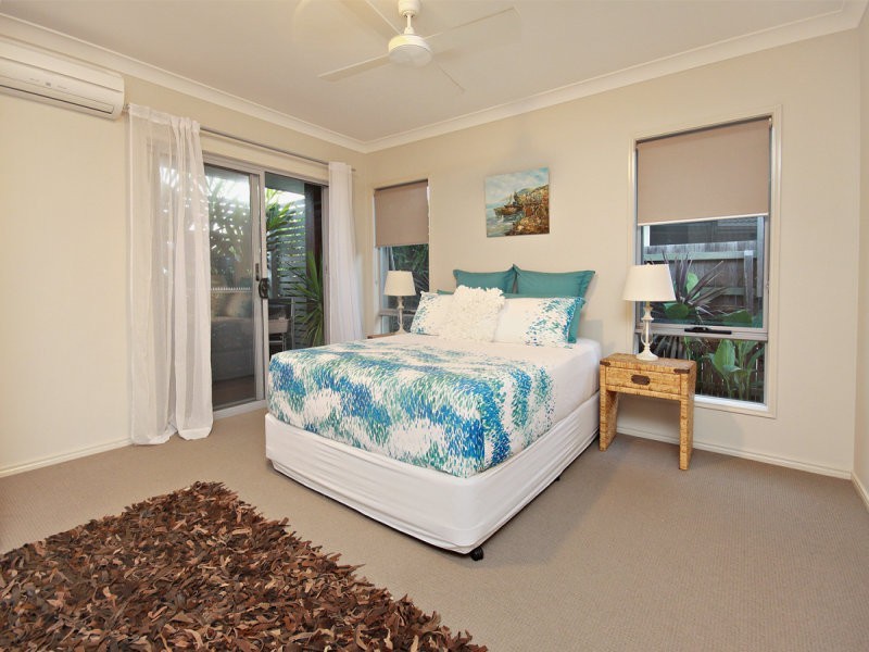 112 Grand Parade, Parrearra QLD 4575