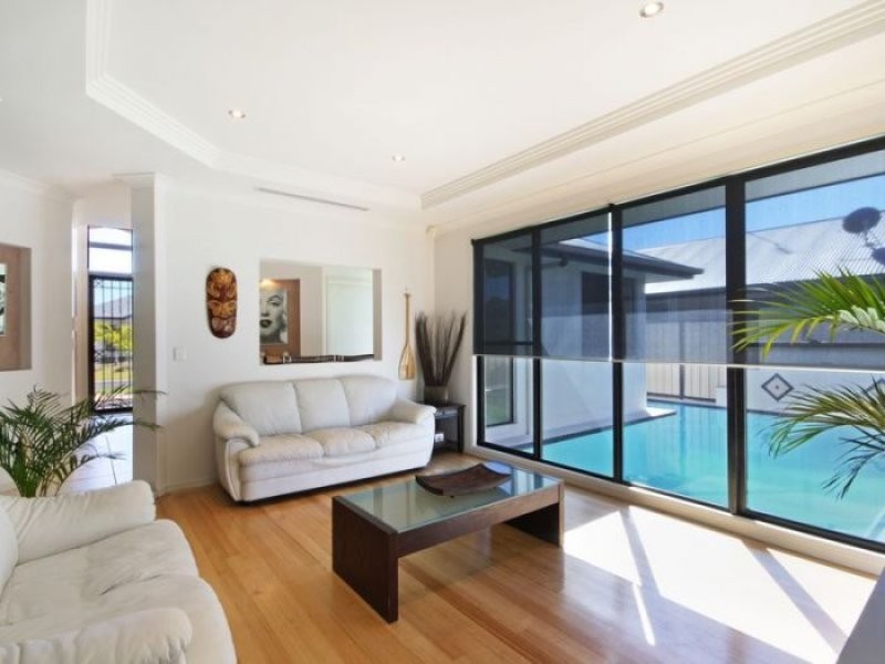 5 Abaco St, Kawana Island QLD 4575
