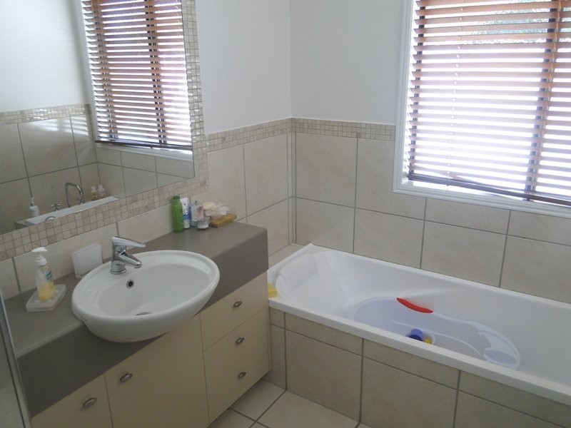 5 Abaco St, Kawana Island QLD 4575