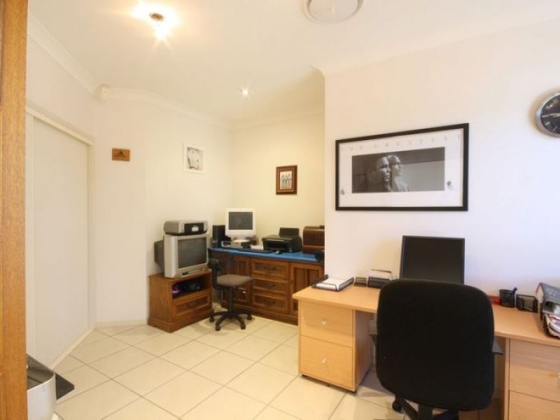 5 Abaco St, Kawana Island QLD 4575