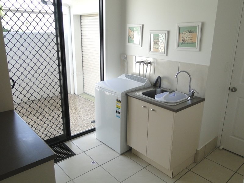 5 Abaco St, Kawana Island QLD 4575