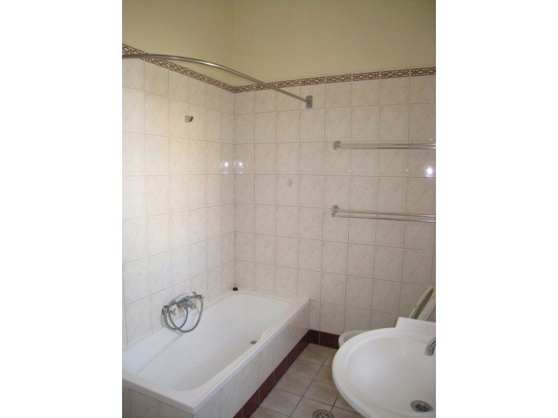 121 Dora St, Hurstville NSW 2220