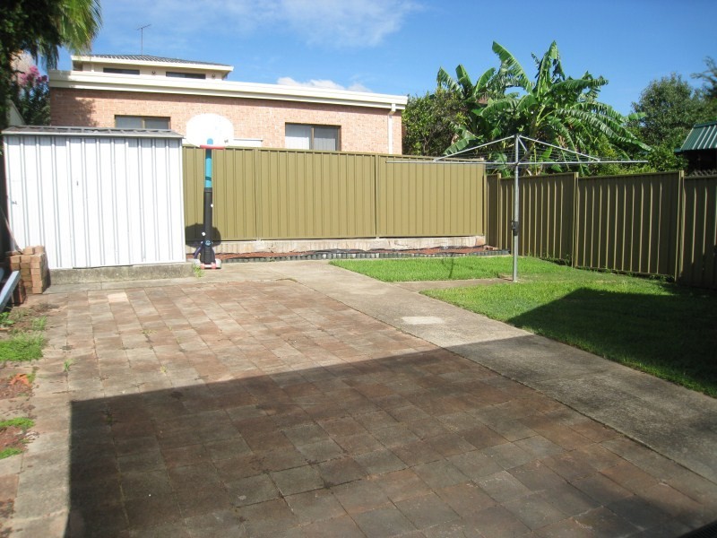 121 Dora St, Hurstville NSW 2220