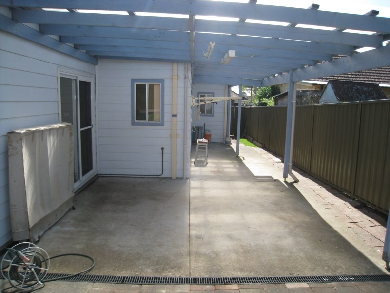 121 Dora St, Hurstville NSW 2220