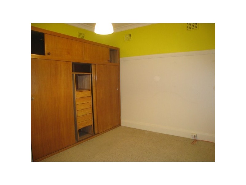 14 Elizabeth St, Ashfield NSW 2131